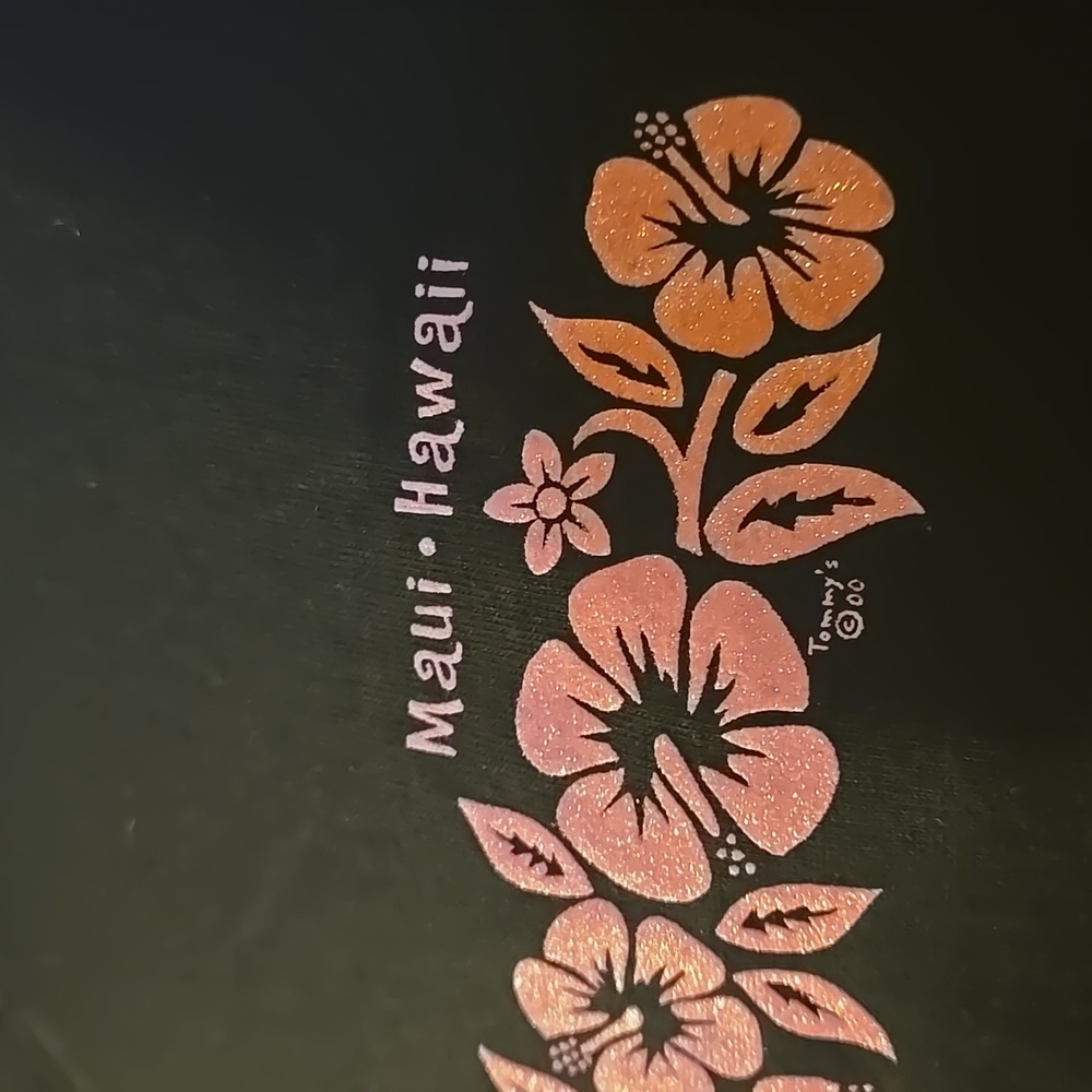 Anvil Maui Hawaii Black/ Pink Floral Graphic T-Shirt - Picture 4 of 6